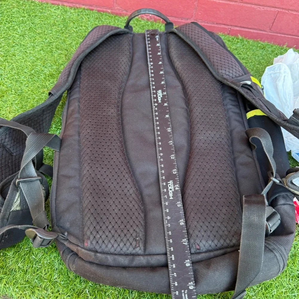 Oakley‎ Link Pack Backpack Bag Black Yellow Olive Green Hiking Camping Travel